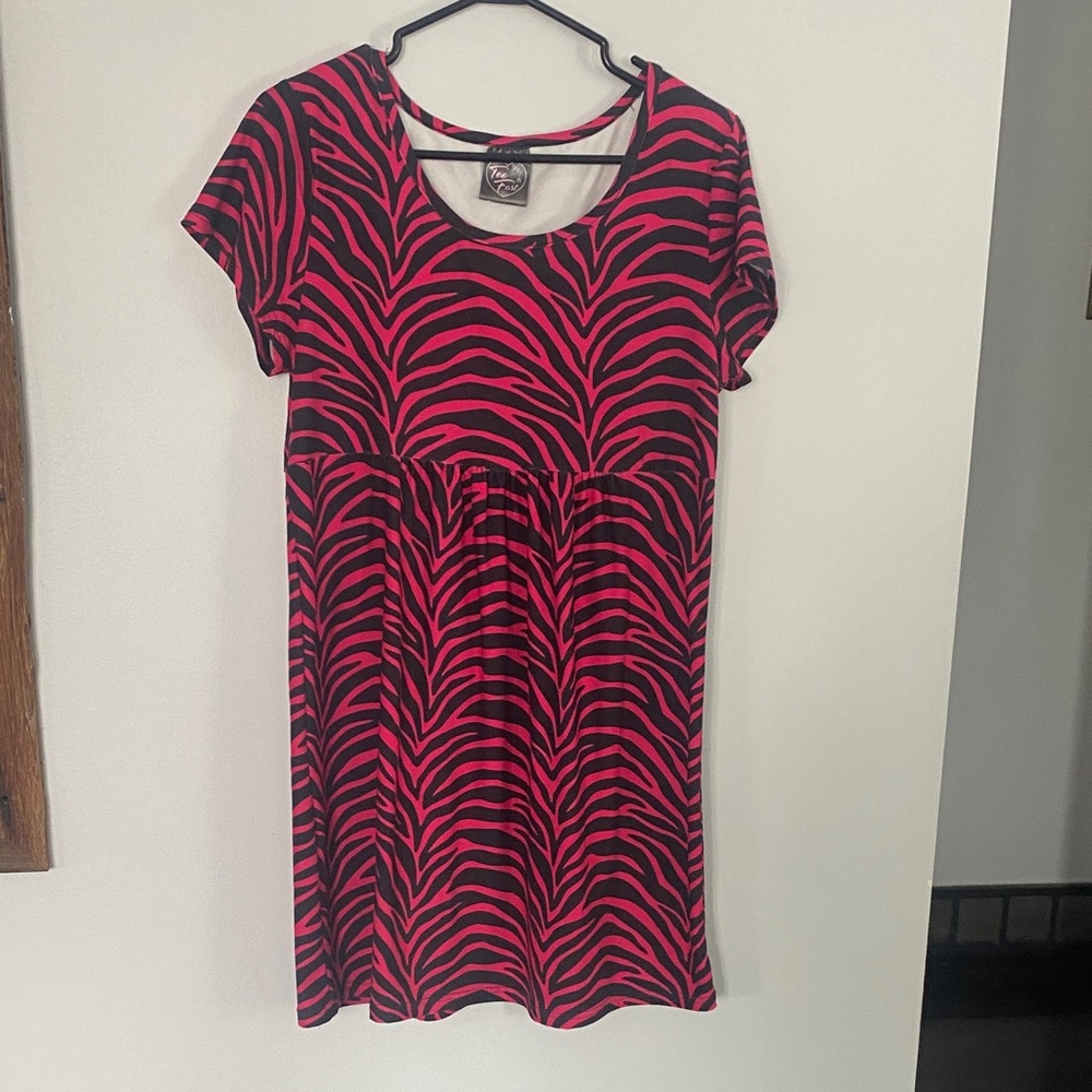 Too Fast Pink and Black Patterned Dress